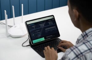 hinh anh trai nghiem goi LUX FPT 768x506 1